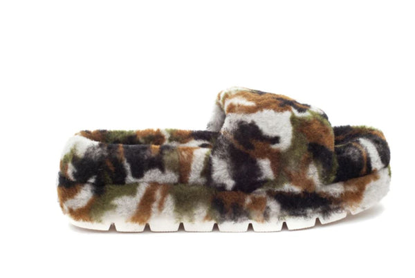 J Slides Bryce Camo Shearling