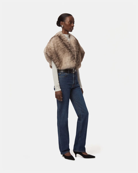 Apparis Devin Shrug-Mink
